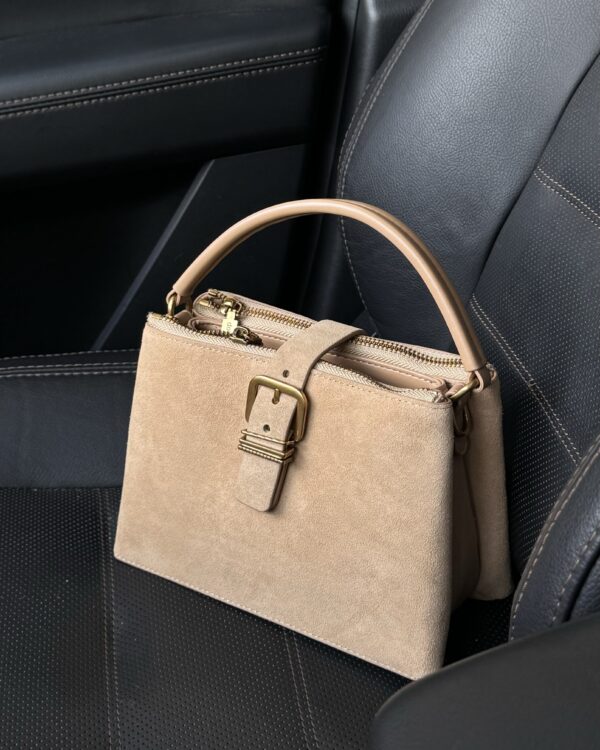 Cartera New Cream